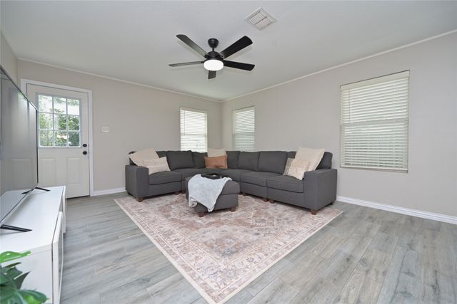 6701 Waterhill Lane, Fort Worth, TX 76179