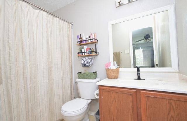 6701 Waterhill Lane, Fort Worth, TX 76179