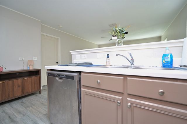 6701 Waterhill Lane, Fort Worth, TX 76179