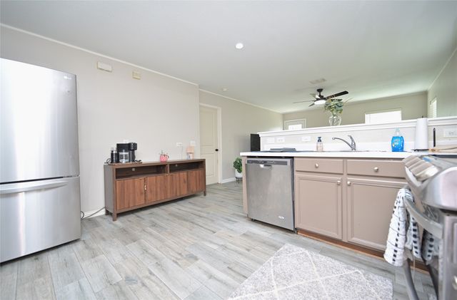6701 Waterhill Lane, Fort Worth, TX 76179