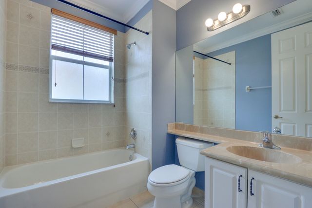 1365 Vía De Pepi, Boynton Beach, FL 33426