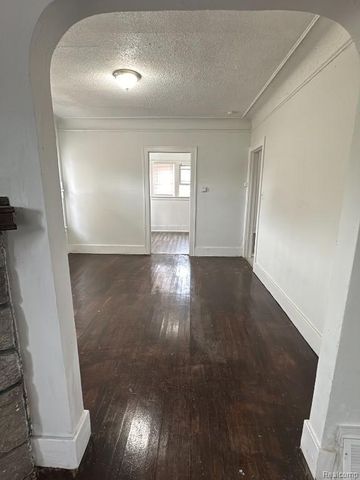 2376 Leslie Street, Detroit, MI 48238