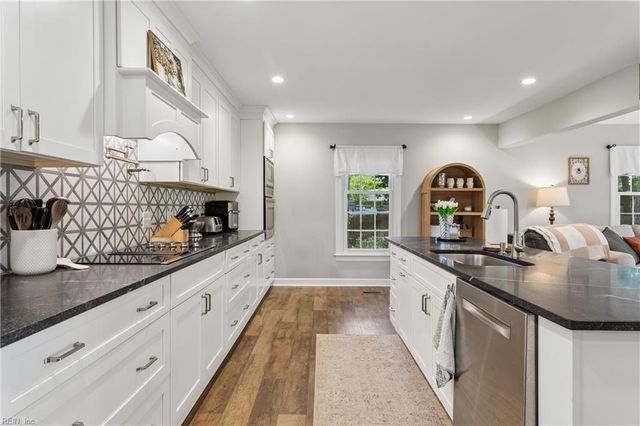 55 Cedar RD, Poquoson, VA 23662