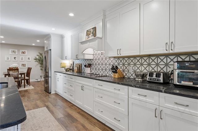 55 Cedar RD, Poquoson, VA 23662