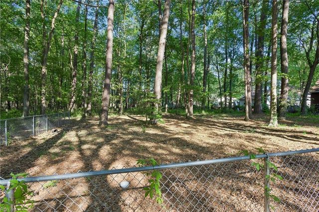 55 Cedar RD, Poquoson, VA 23662