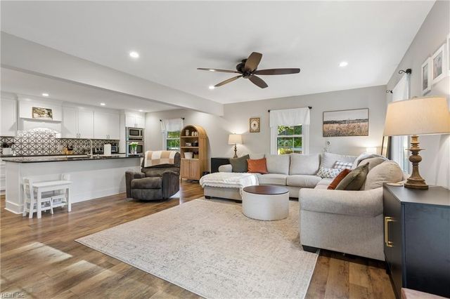 55 Cedar RD, Poquoson, VA 23662