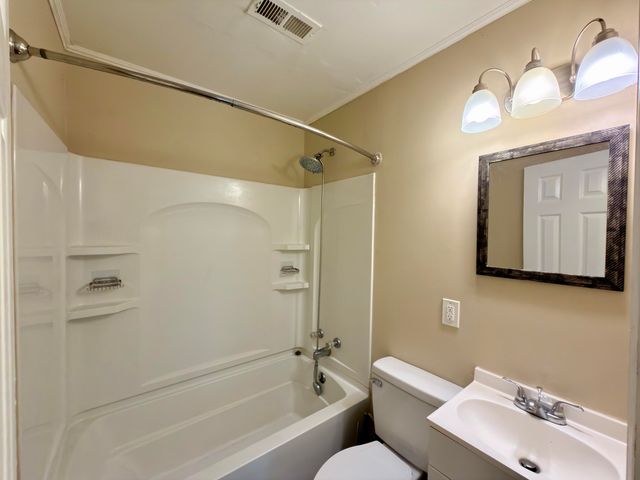 2515 Elizabeth Drive, Dalzell, SC 29040