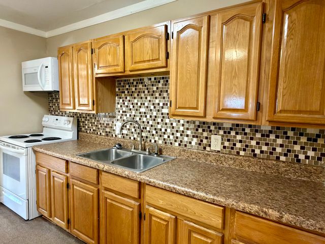 2515 Elizabeth Drive, Dalzell, SC 29040