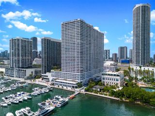 1717 N Bayshore Dr A-3752, Miami, FL 33132