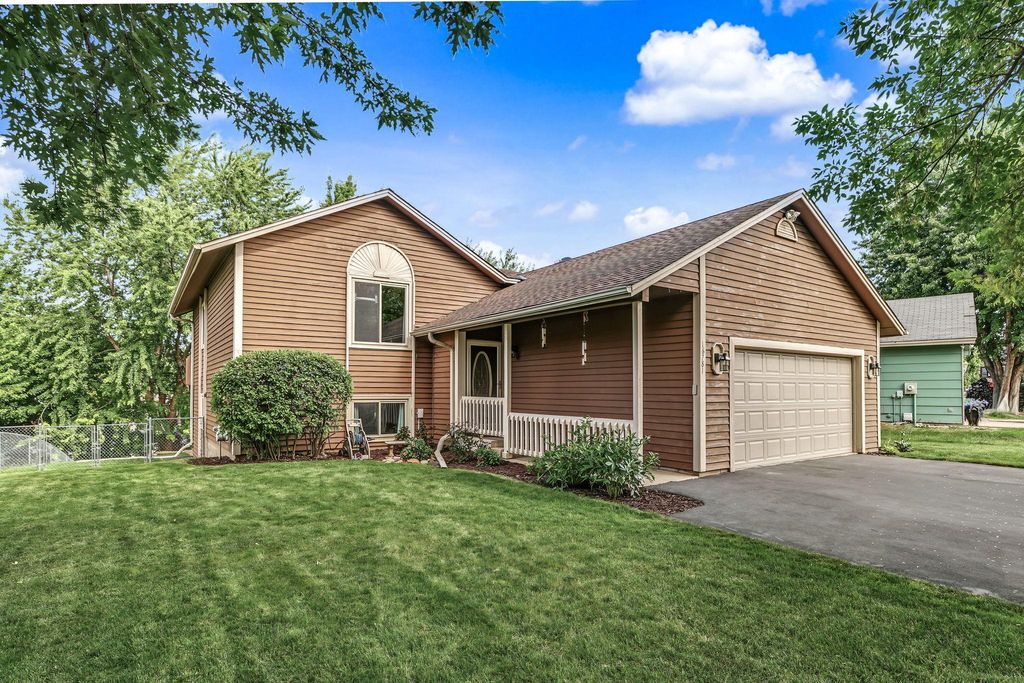 16781 Jonquil Trail, Lakeville, MN 55044 — exterior
