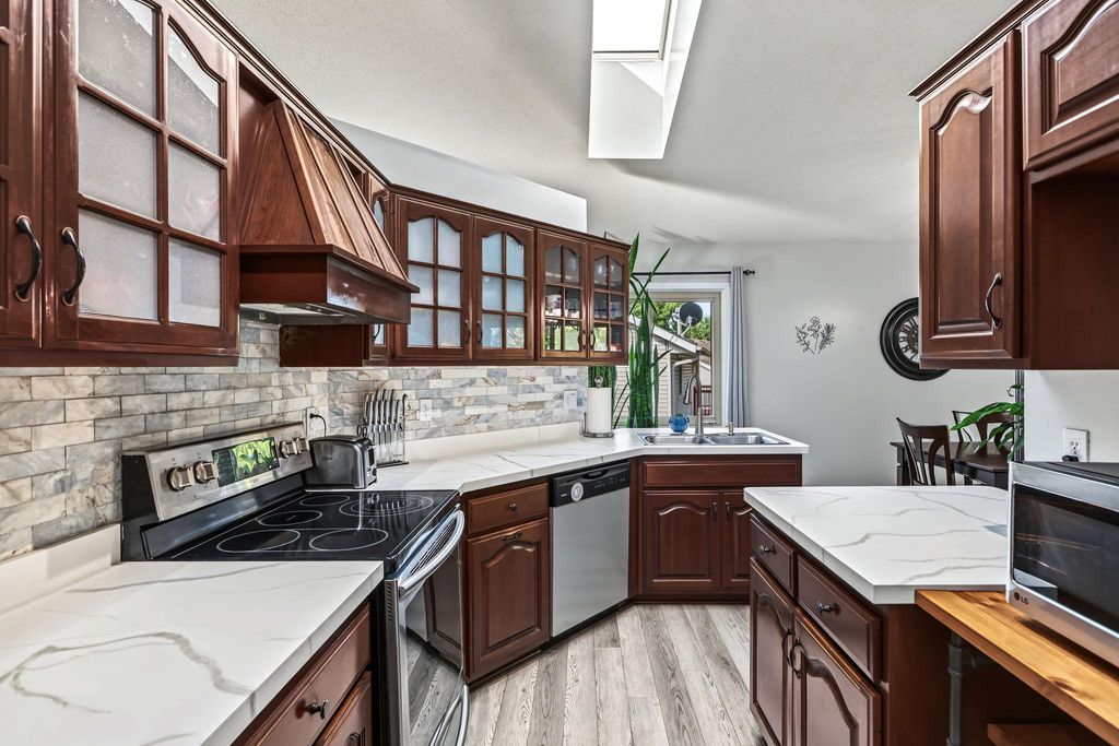 16781 Jonquil Trail, Lakeville, MN 55044 — photo 3