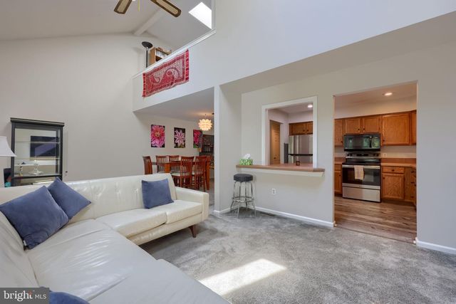 3213 PINEWYN CIR, Lancaster, PA 17601
