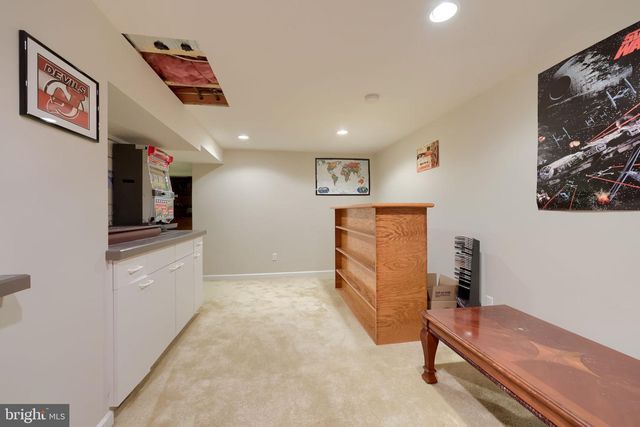 3213 PINEWYN CIR, Lancaster, PA 17601