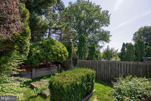 3213 PINEWYN CIR, Lancaster, PA 17601
