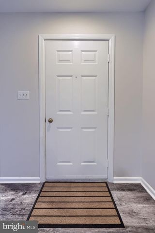 3213 PINEWYN CIR, Lancaster, PA 17601