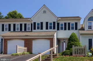 3213 PINEWYN CIR, Lancaster, PA 17601