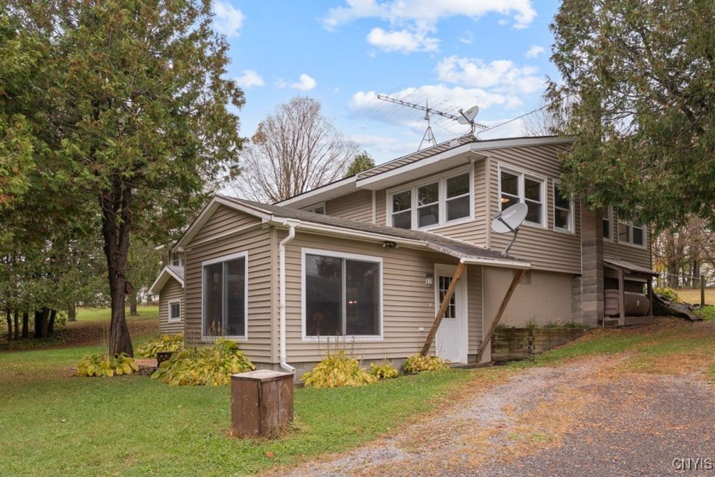 511 Millers Mills Rd, Columbia, NY 13491