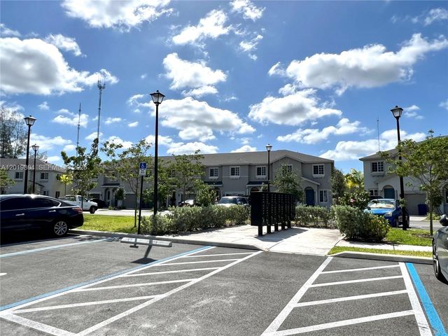 1088 NW 208th Ter 1088, Miami Gardens, FL 33169