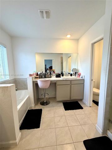 1088 NW 208th Ter 1088, Miami Gardens, FL 33169