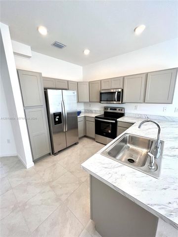 1088 NW 208th Ter 1088, Miami Gardens, FL 33169