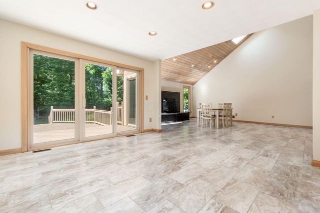 259 Autumn Leaf Court, Columbus, OH 43235