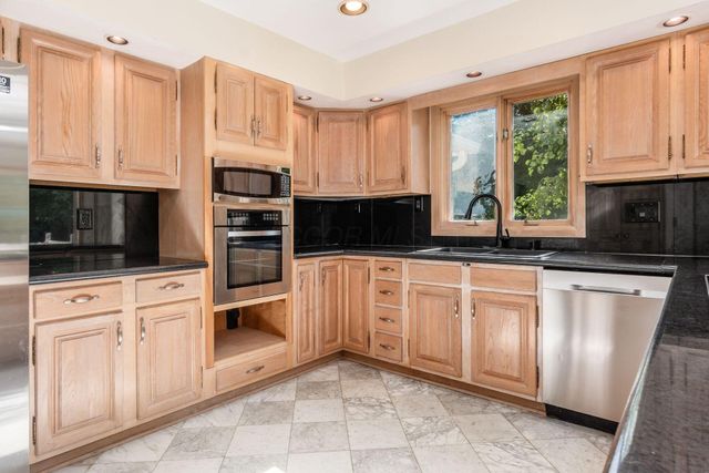 259 Autumn Leaf Court, Columbus, OH 43235