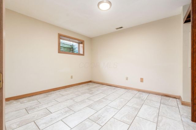 259 Autumn Leaf Court, Columbus, OH 43235