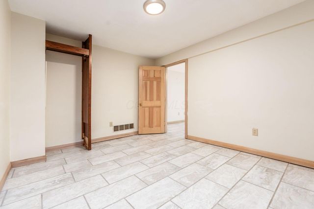 259 Autumn Leaf Court, Columbus, OH 43235
