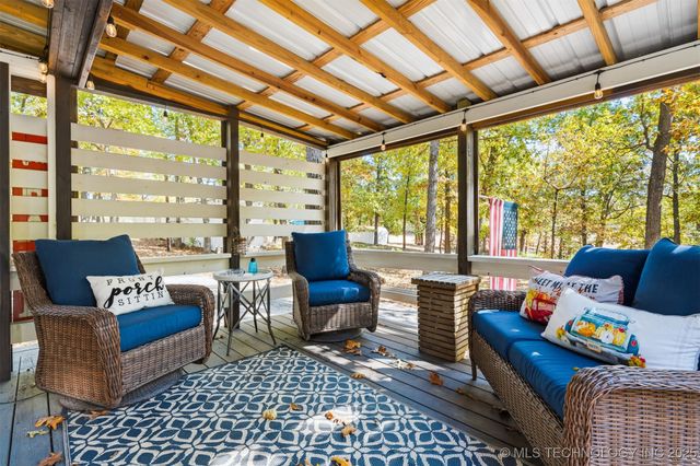 29300 Hwy 82 91, Park Hill, OK 74451