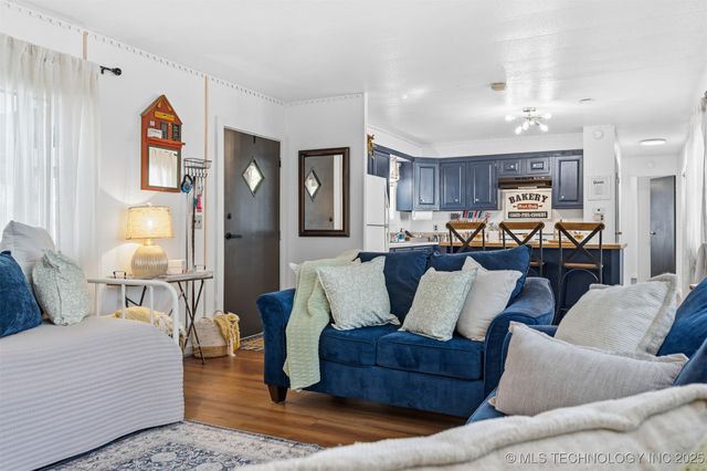 29300 Hwy 82 91, Park Hill, OK 74451