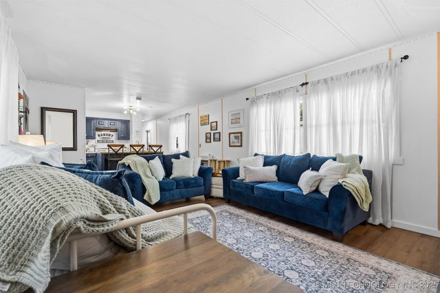 29300 Hwy 82 91, Park Hill, OK 74451