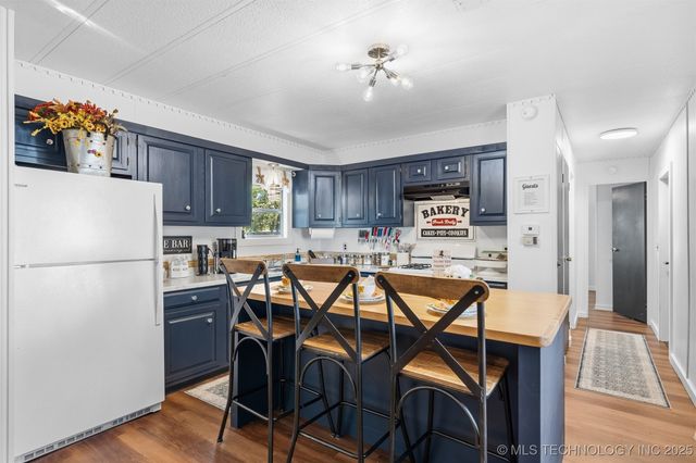 29300 Hwy 82 91, Park Hill, OK 74451