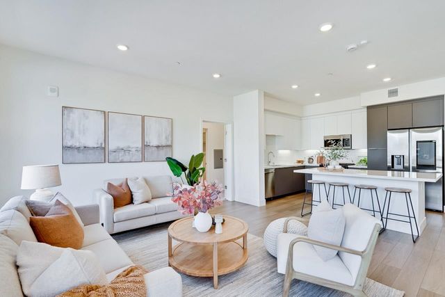 3698 Vision Common 221, Fremont, CA 94538