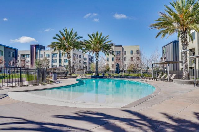 3698 Vision Common 221, Fremont, CA 94538