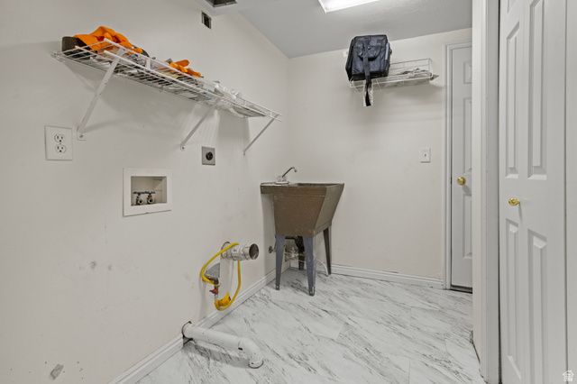 1016 E 2600 N, North Ogden, UT 84414