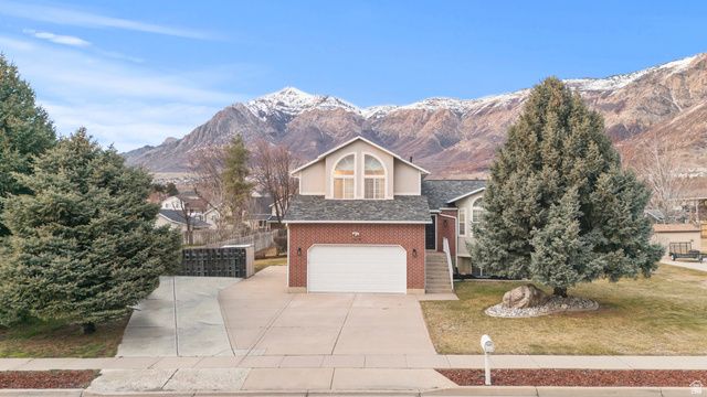 1016 E 2600 N, North Ogden, UT 84414