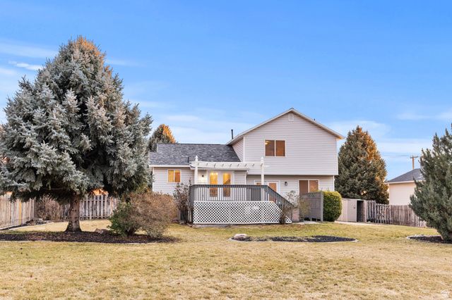 1016 E 2600 N, North Ogden, UT 84414