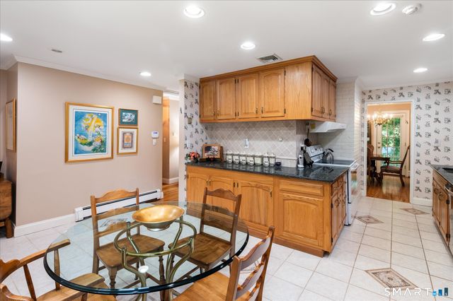 27 Archer Lane, Stamford, CT 06905