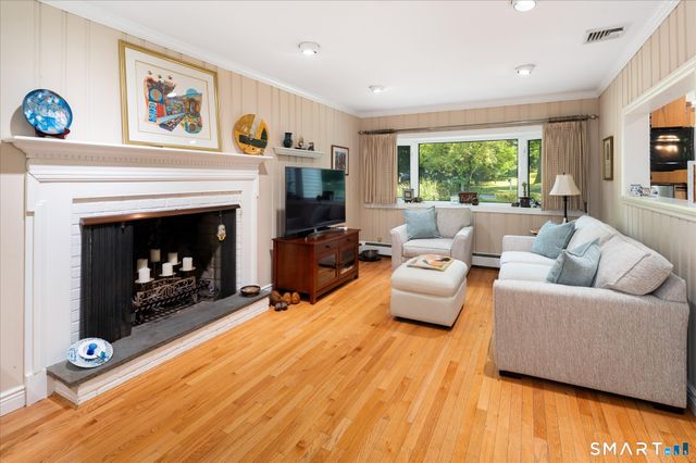 27 Archer Lane, Stamford, CT 06905