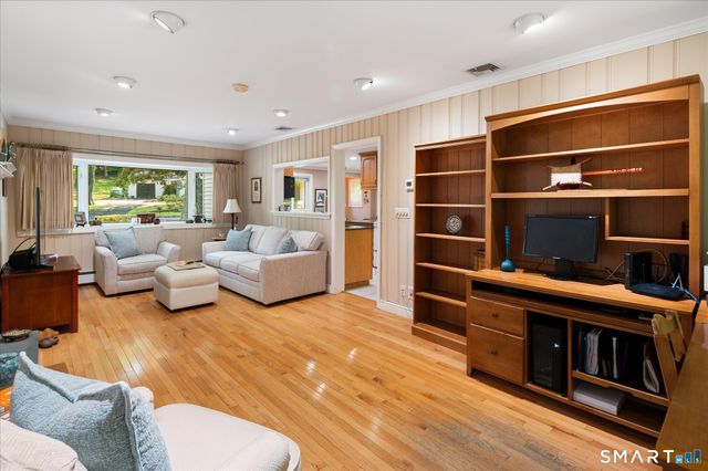 27 Archer Lane, Stamford, CT 06905