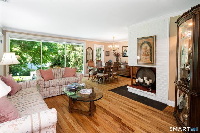 27 Archer Lane, Stamford, CT 06905