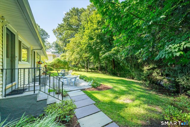 27 Archer Lane, Stamford, CT 06905