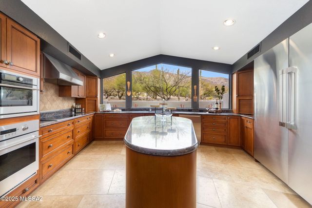 6030 E Finisterra, Tucson, AZ 85750