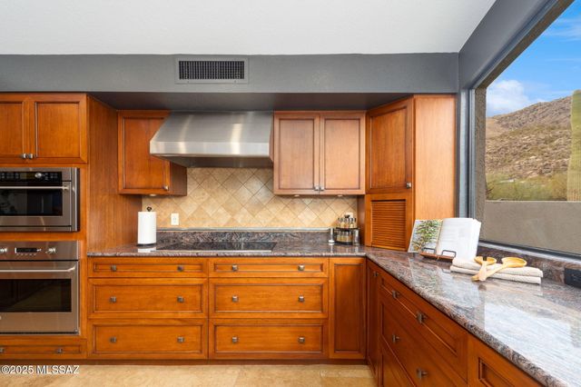 6030 E Finisterra, Tucson, AZ 85750