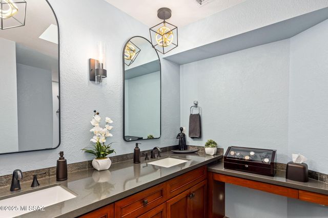 6030 E Finisterra, Tucson, AZ 85750