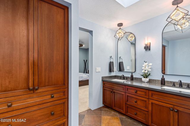 6030 E Finisterra, Tucson, AZ 85750