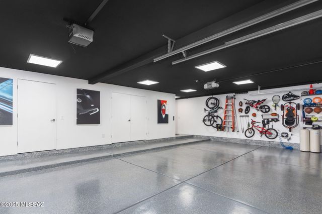 6030 E Finisterra, Tucson, AZ 85750