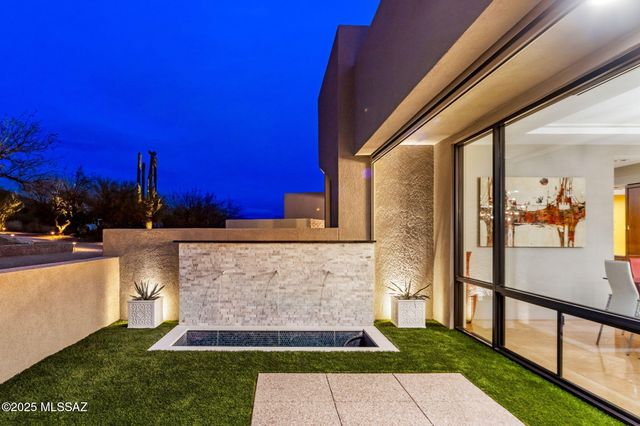 6030 E Finisterra, Tucson, AZ 85750