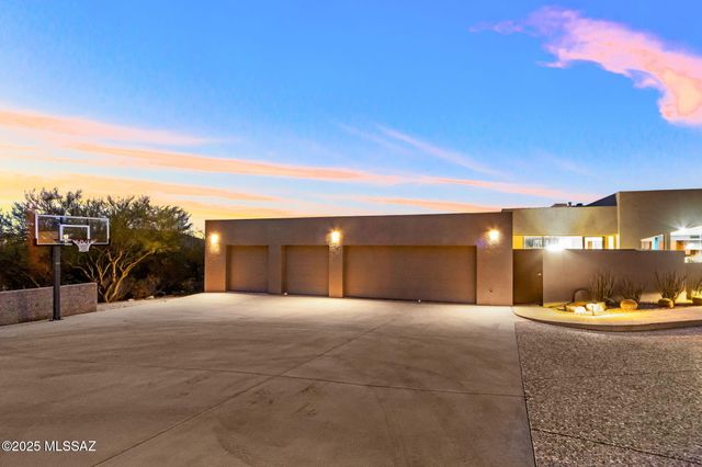 6030 E Finisterra, Tucson, AZ 85750