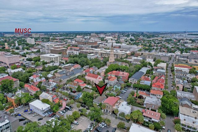 10 Chalmers Street, Charleston, SC 29401